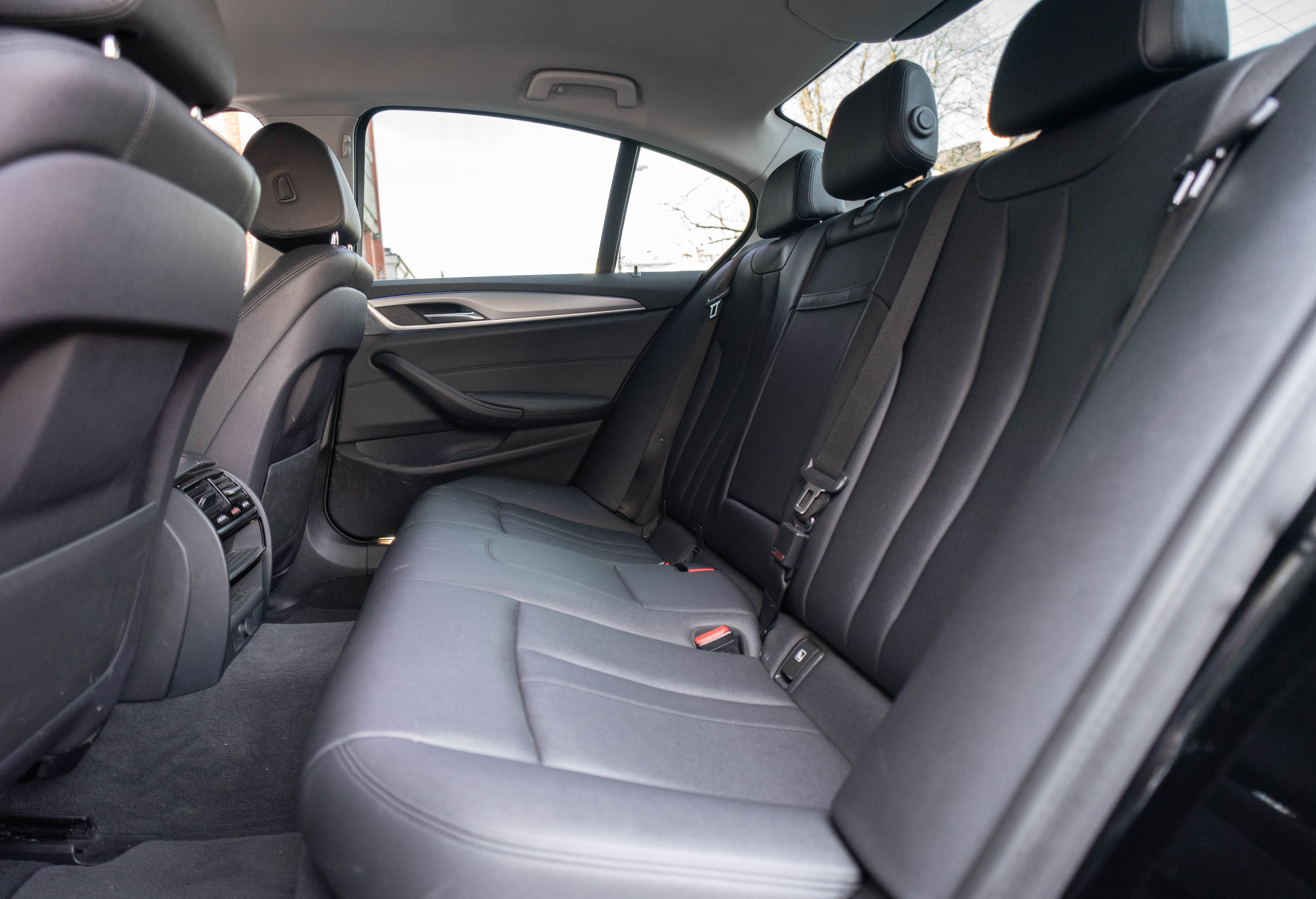 Car image 33