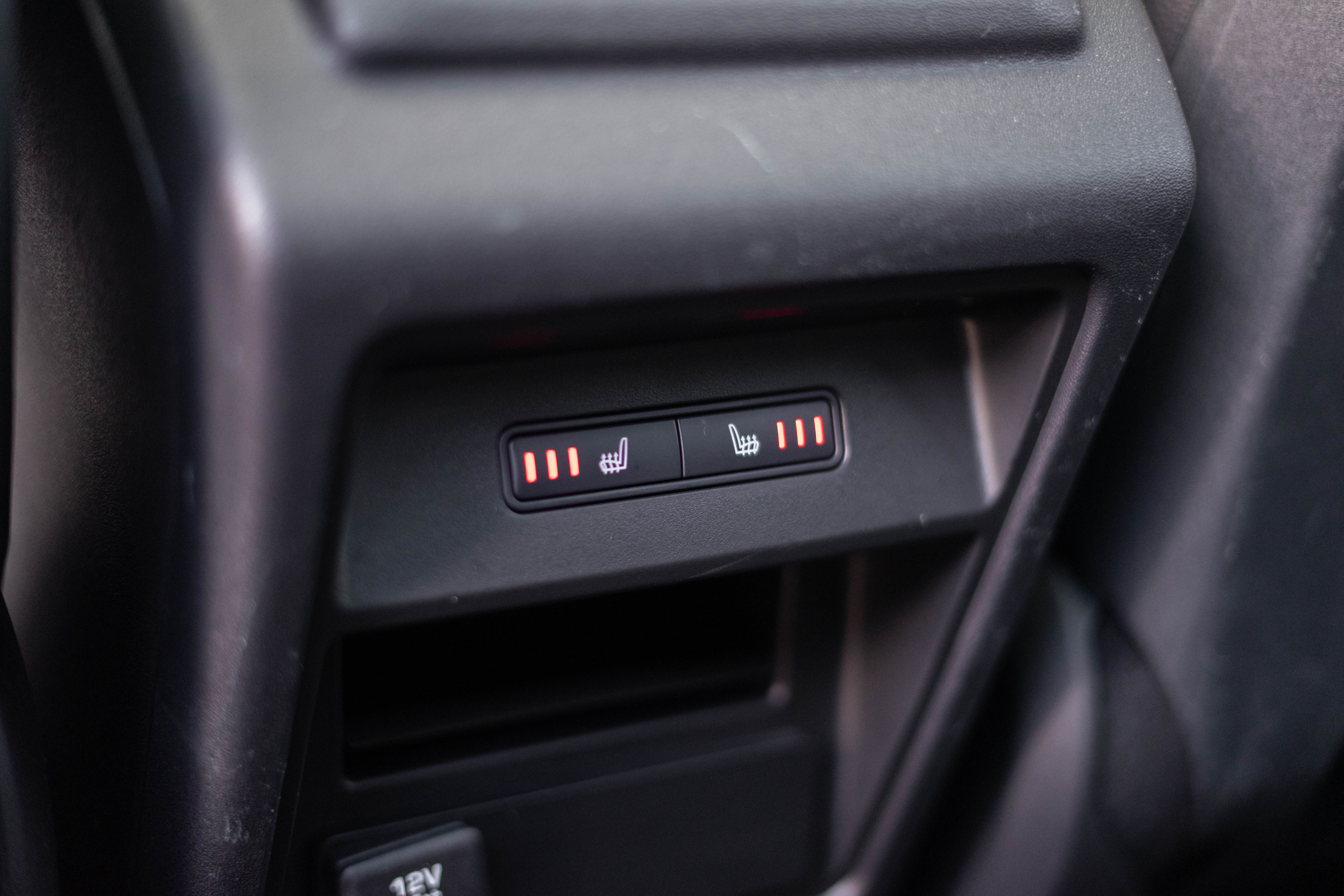Car image 29