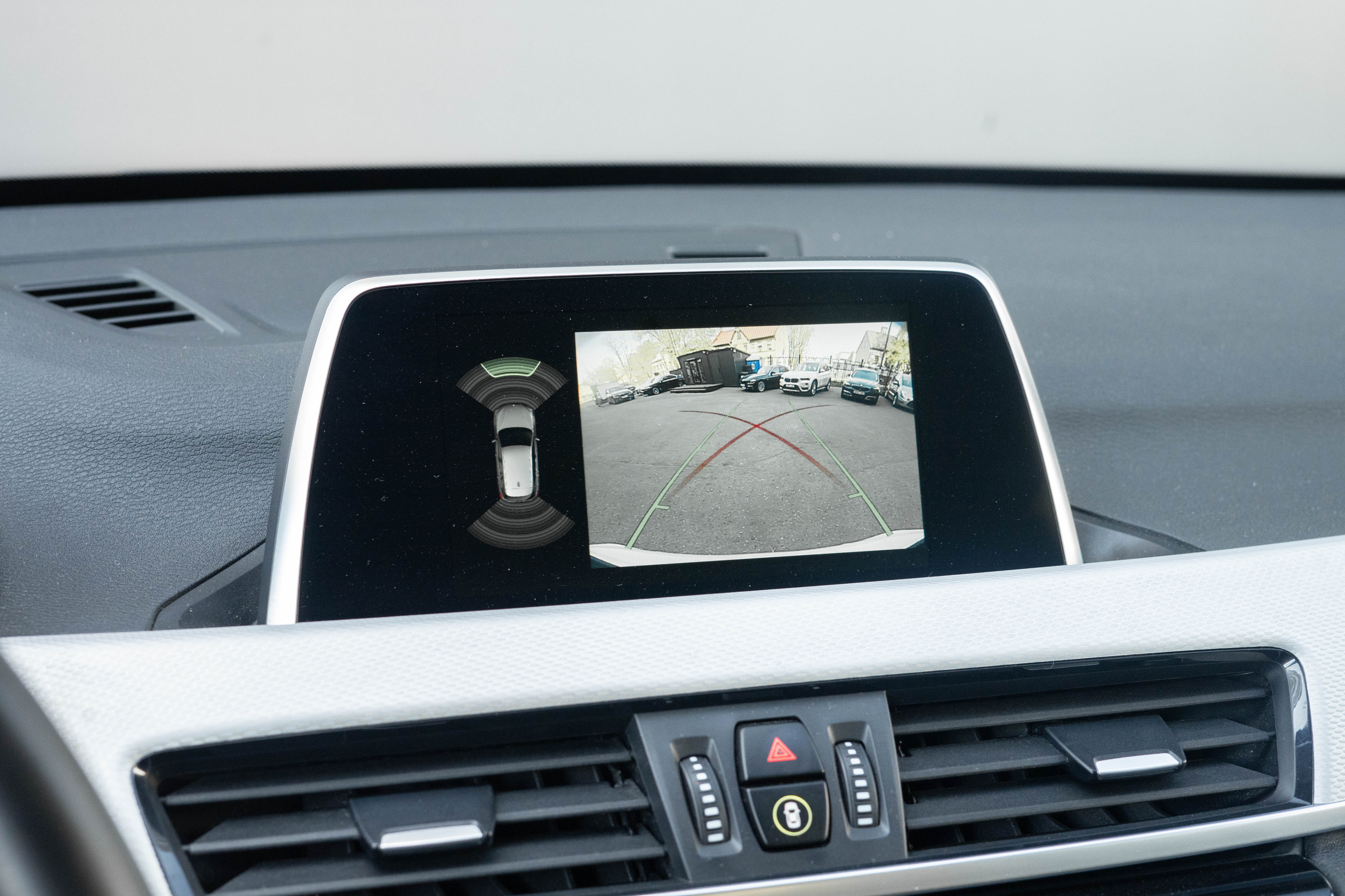 Car image 22