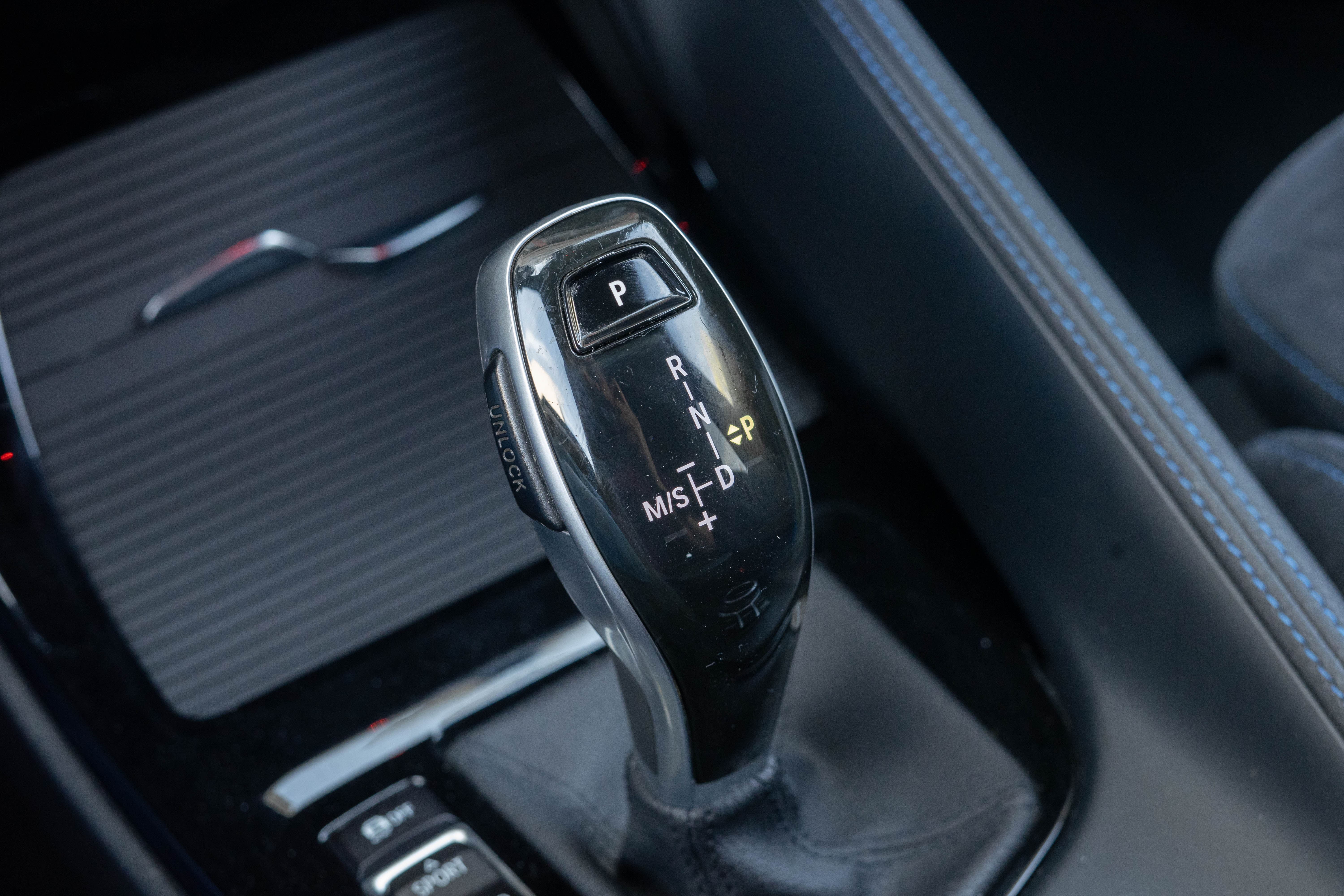 Car image 27