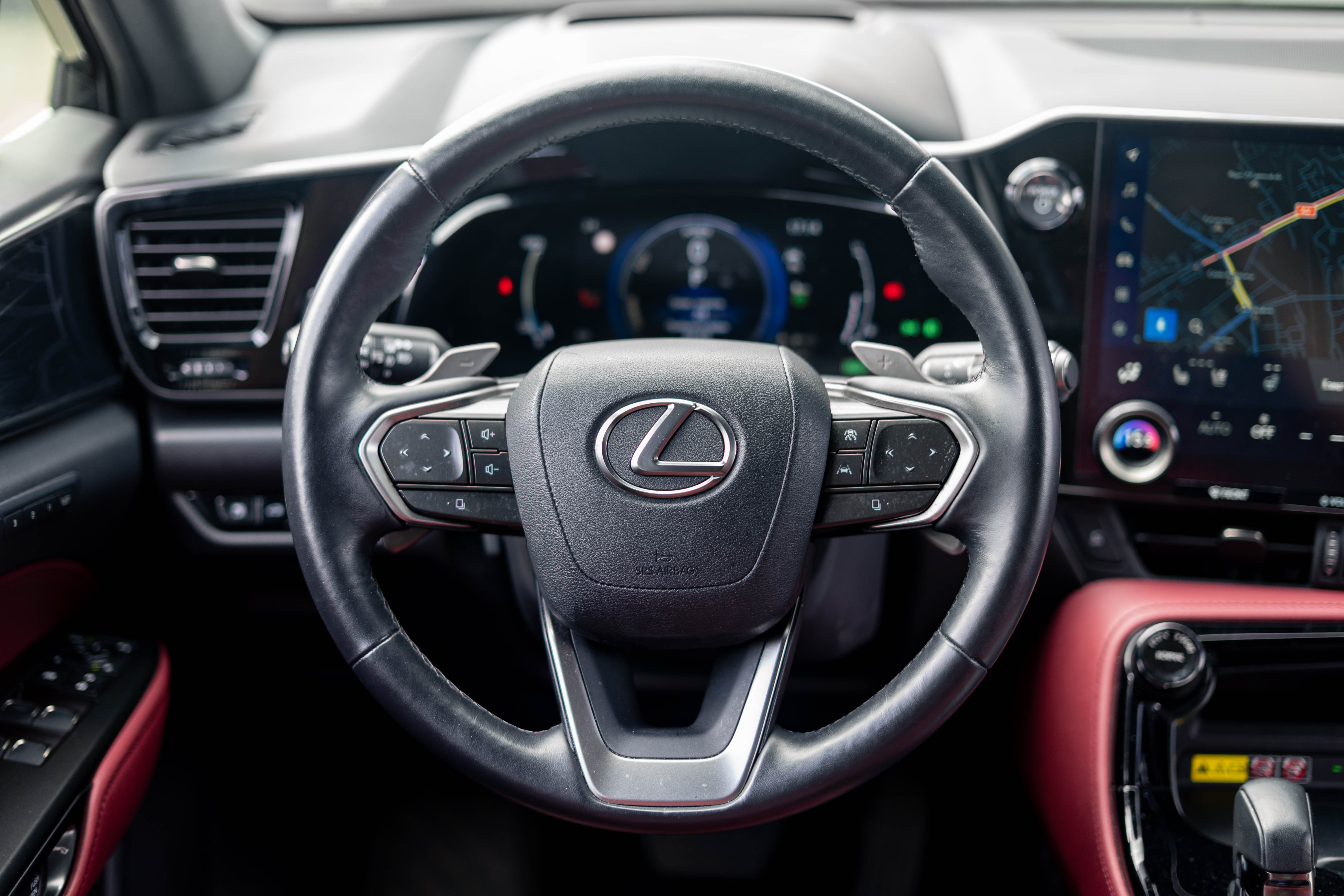 Car image 14