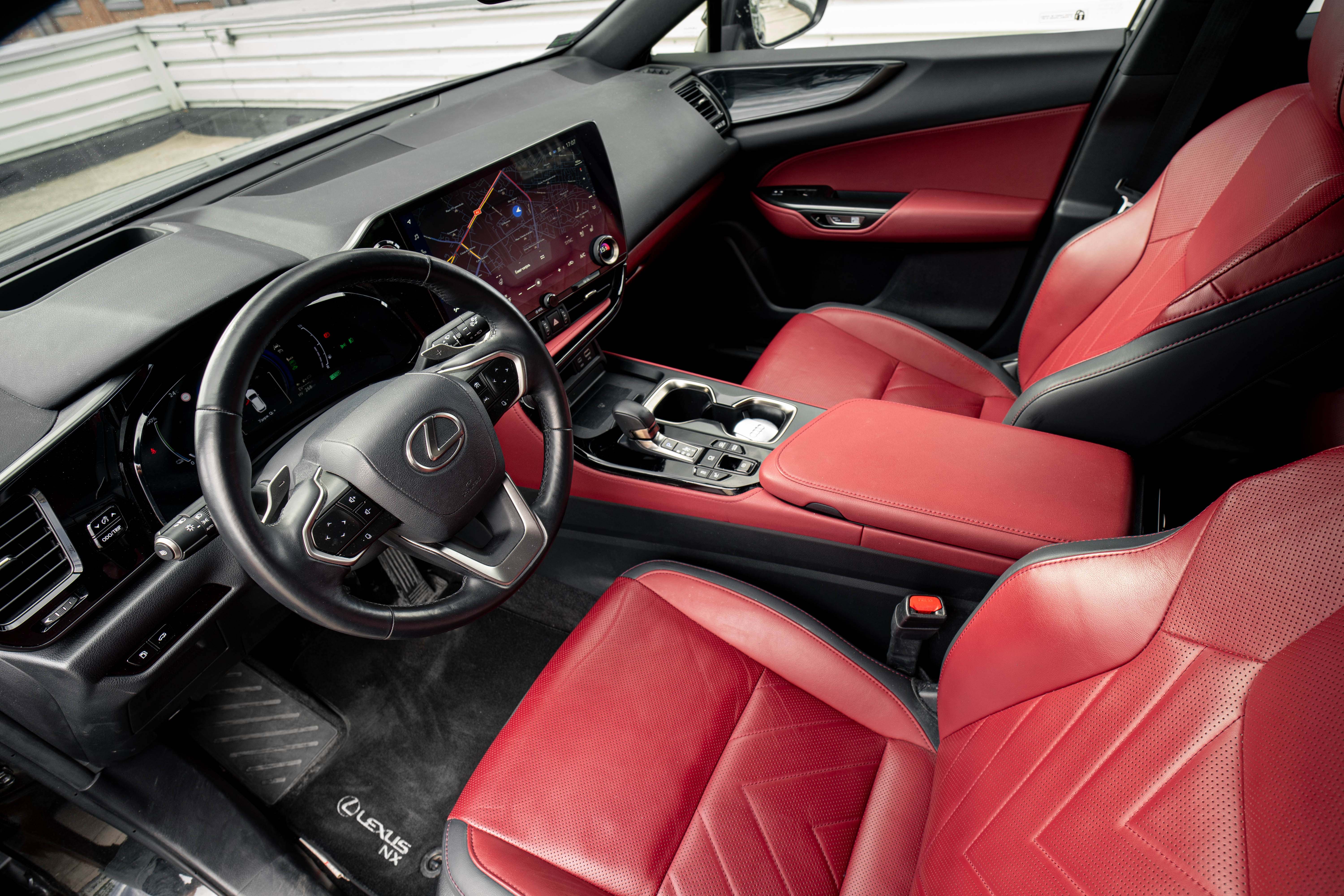 Car image 11
