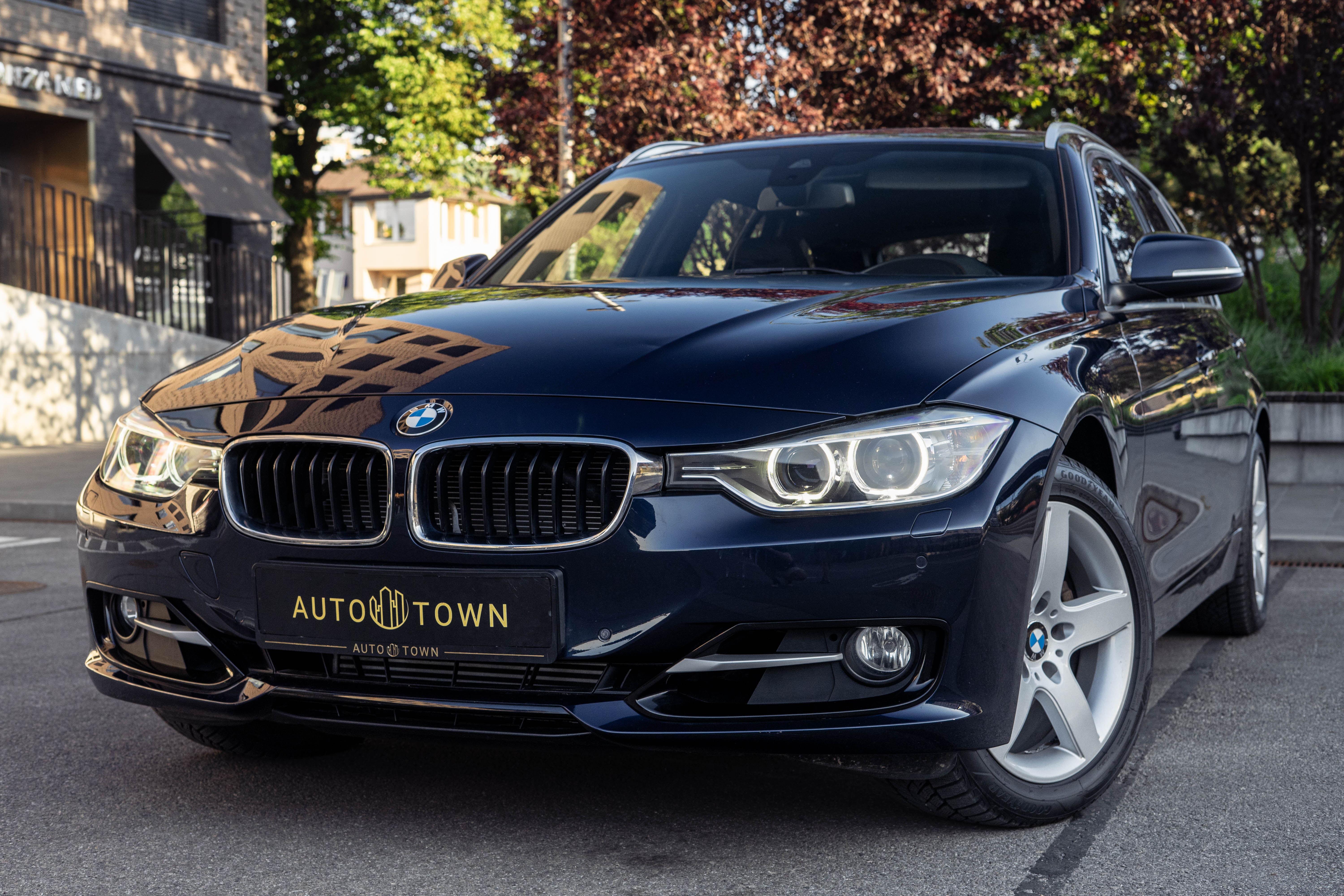 BMW 330