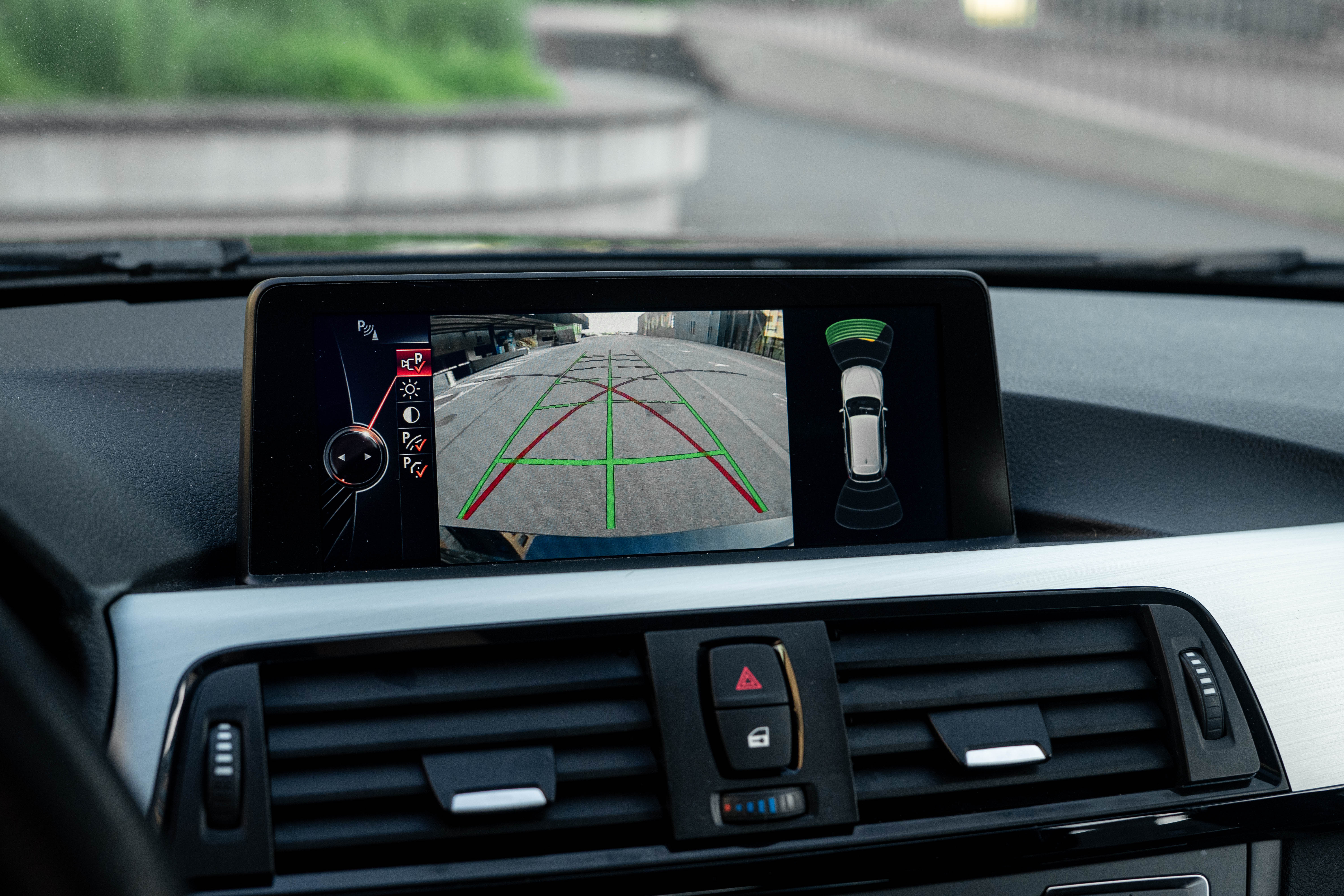 Car image 28