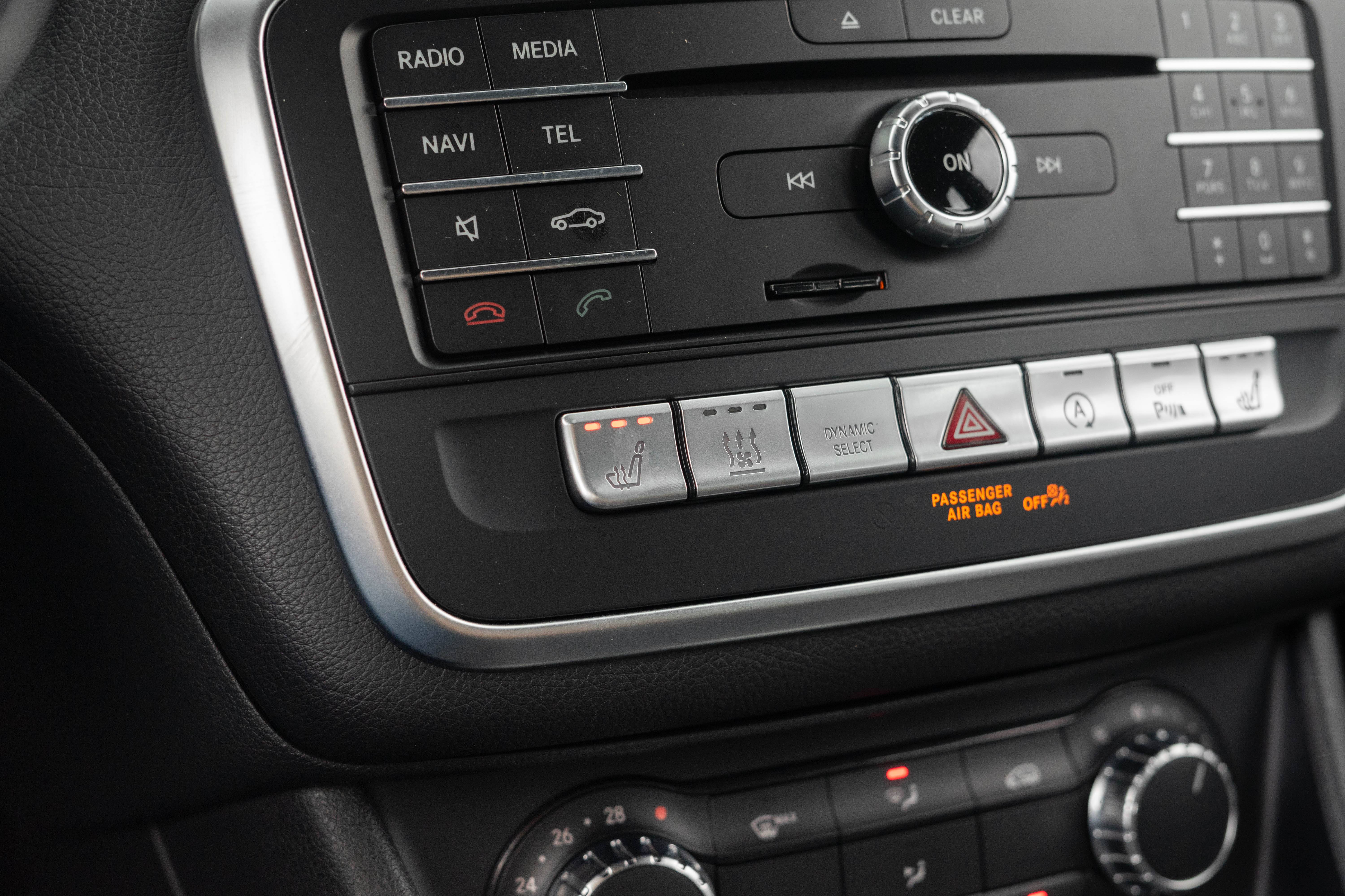 Car image 26