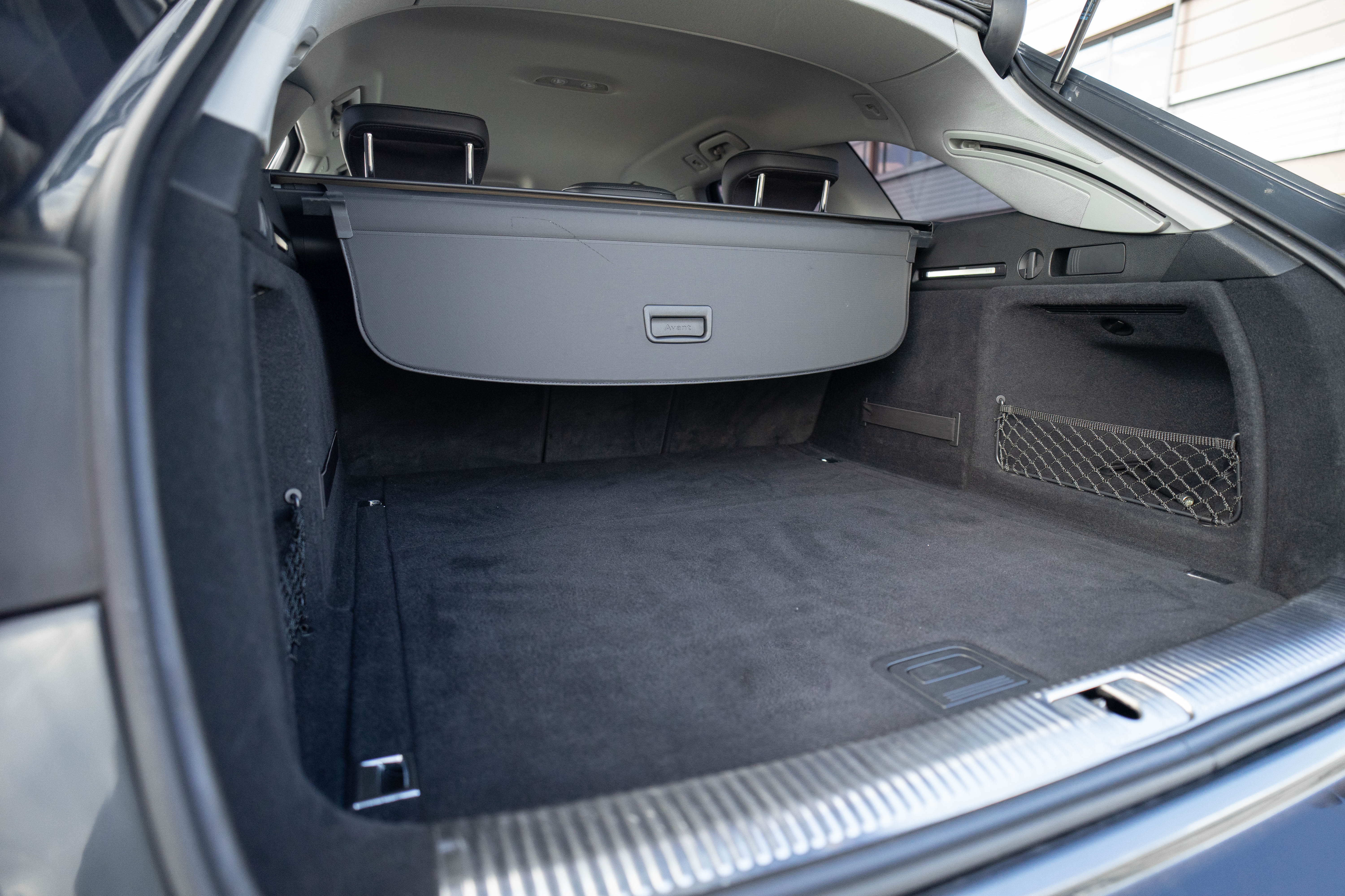 Car image 34