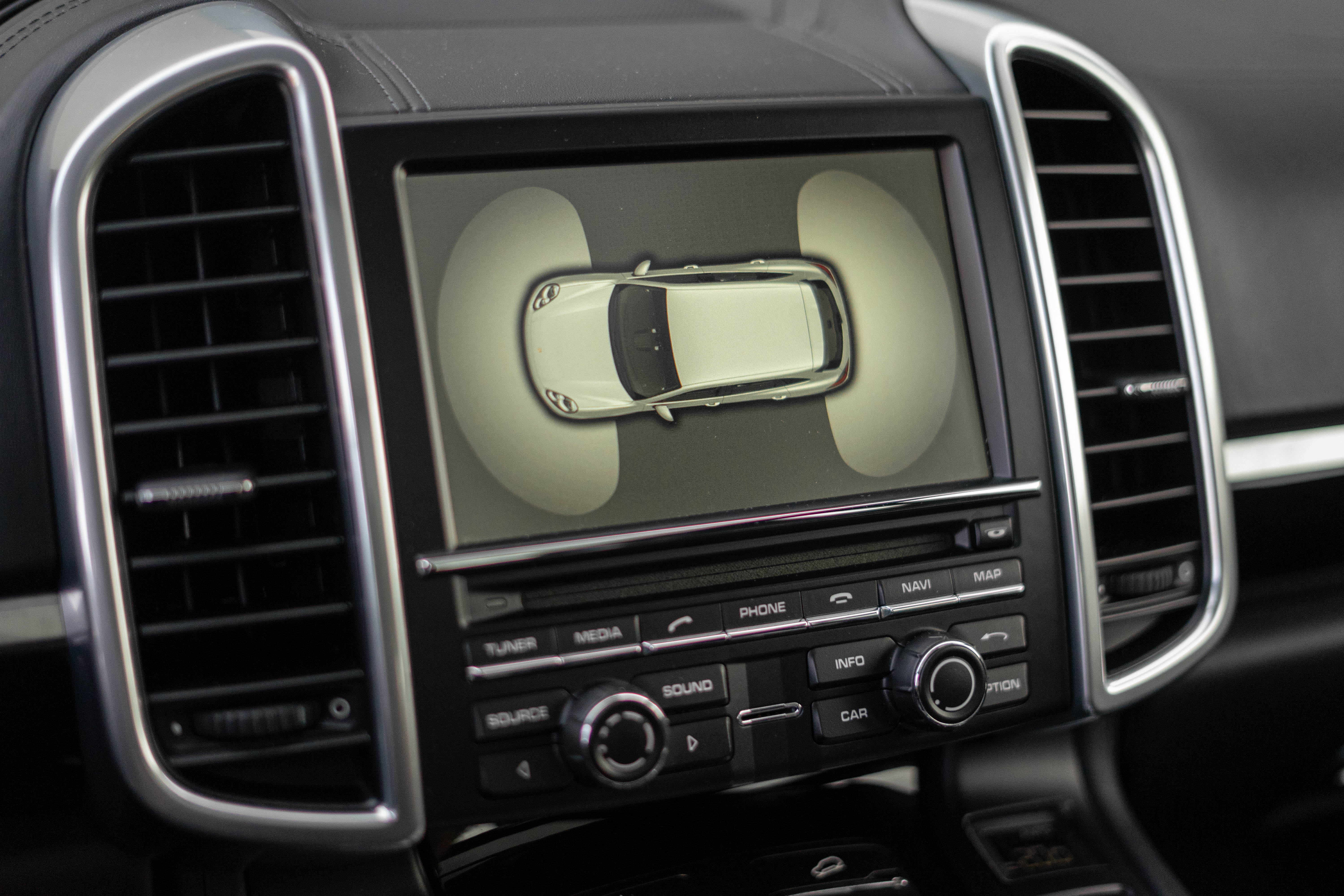 Car image 20