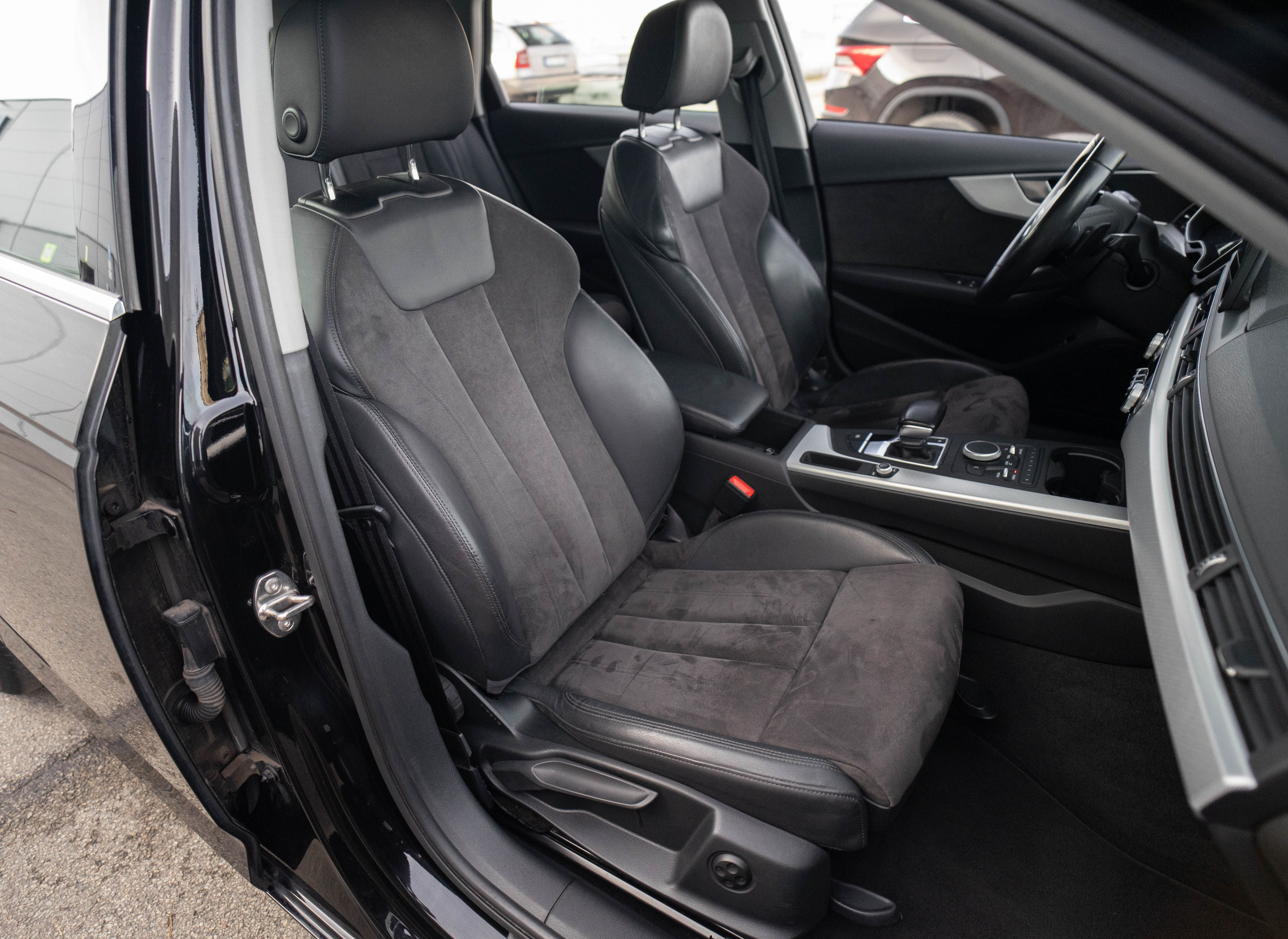 Car image 28