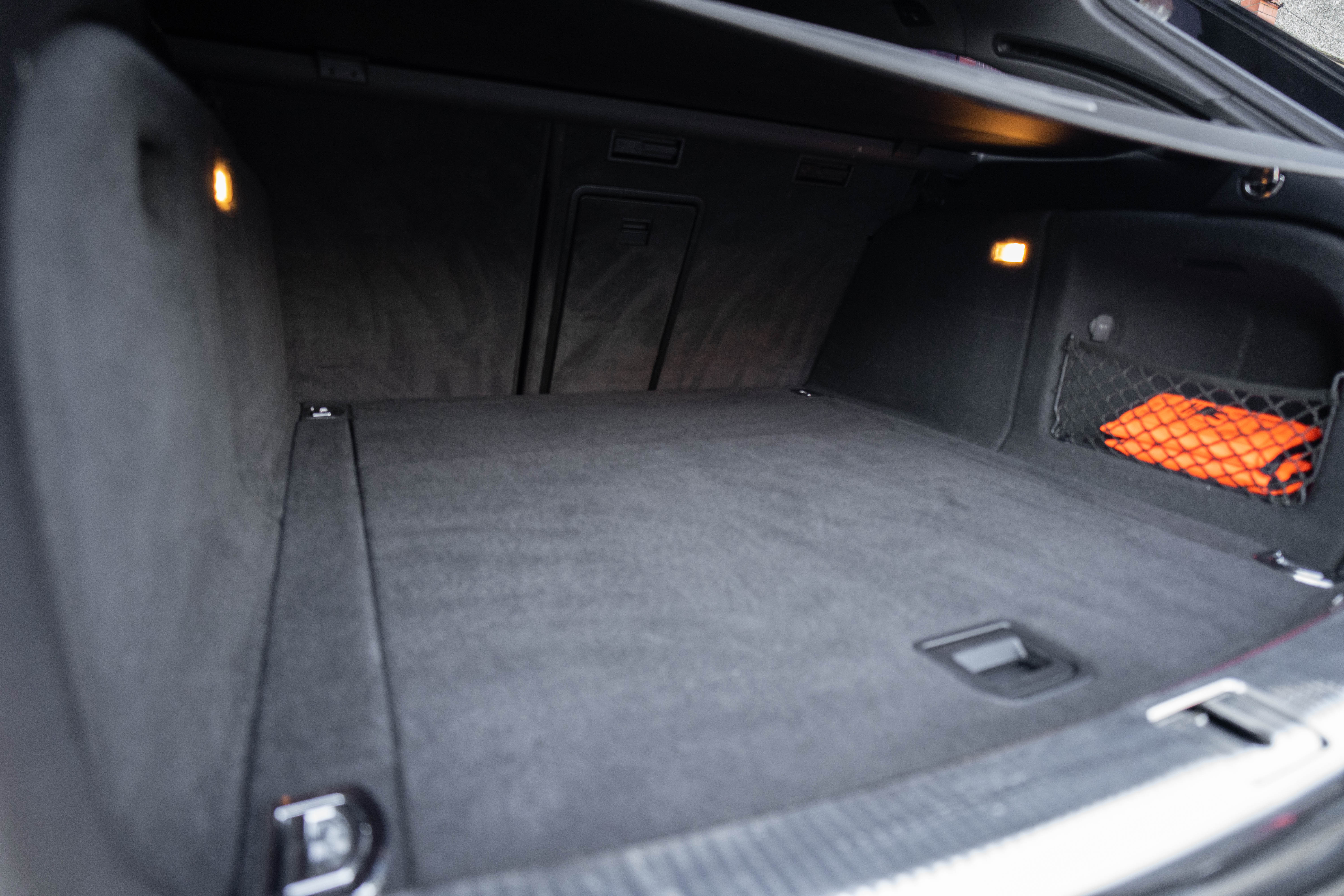 Car image 33