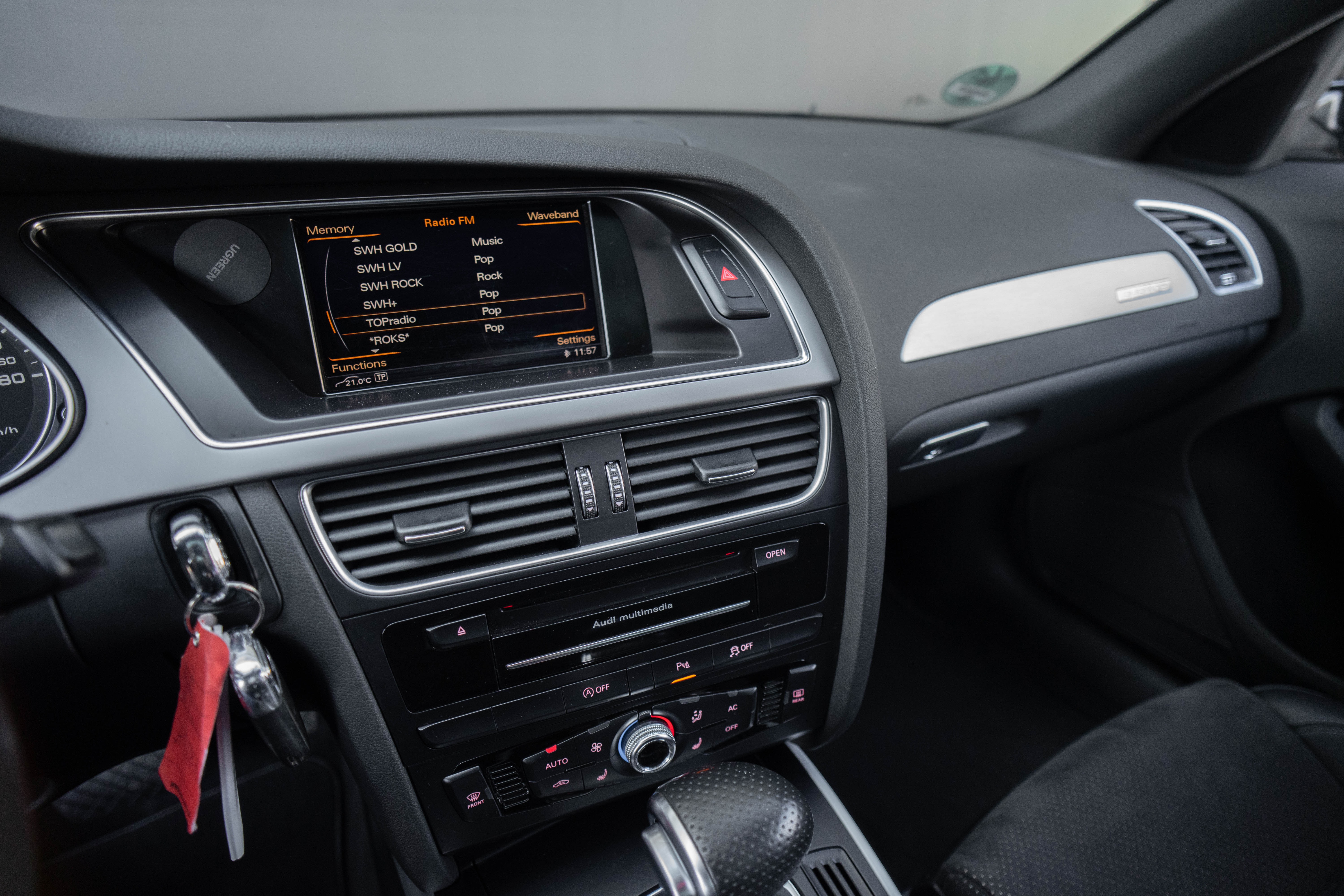 Car image 22