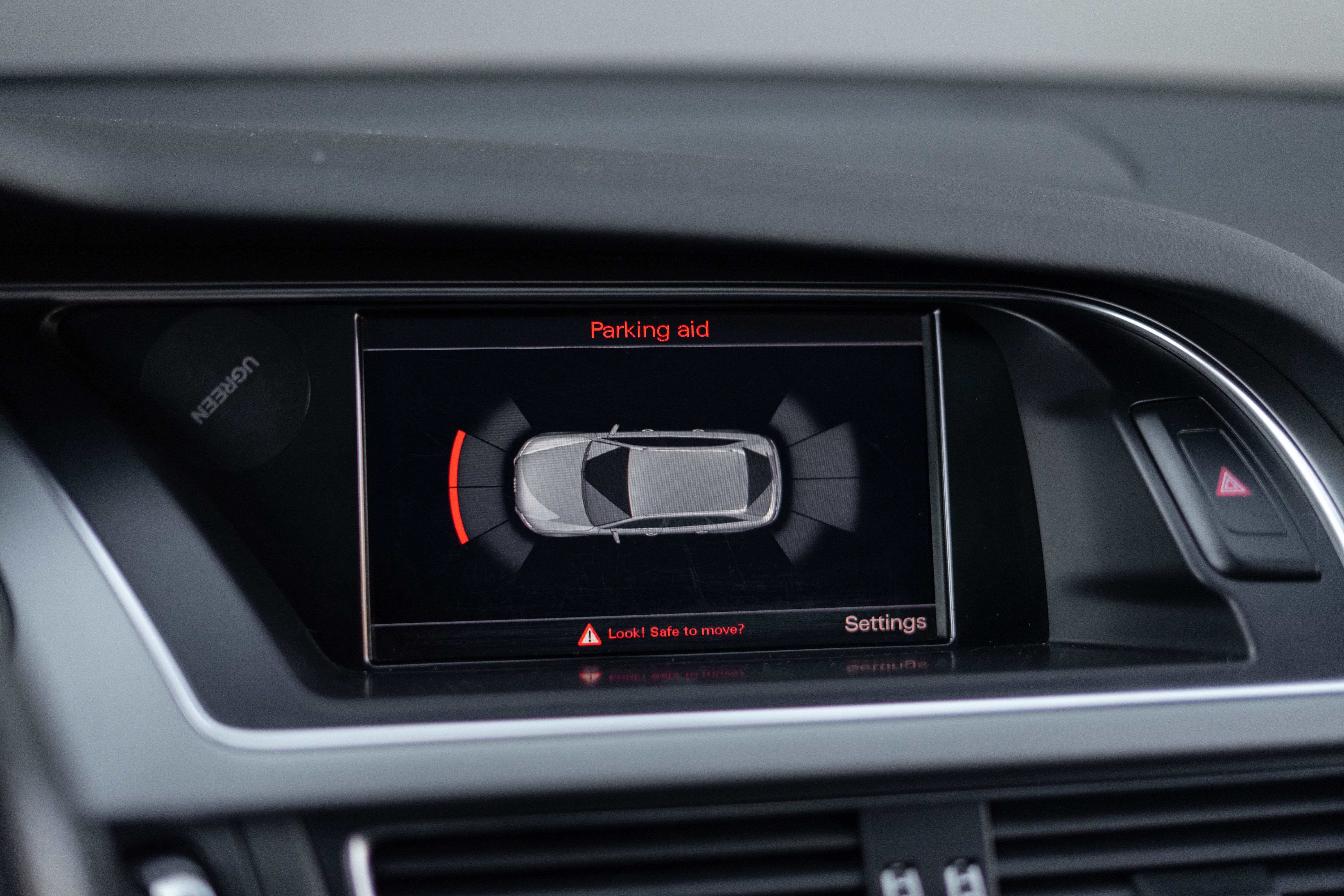 Car image 20
