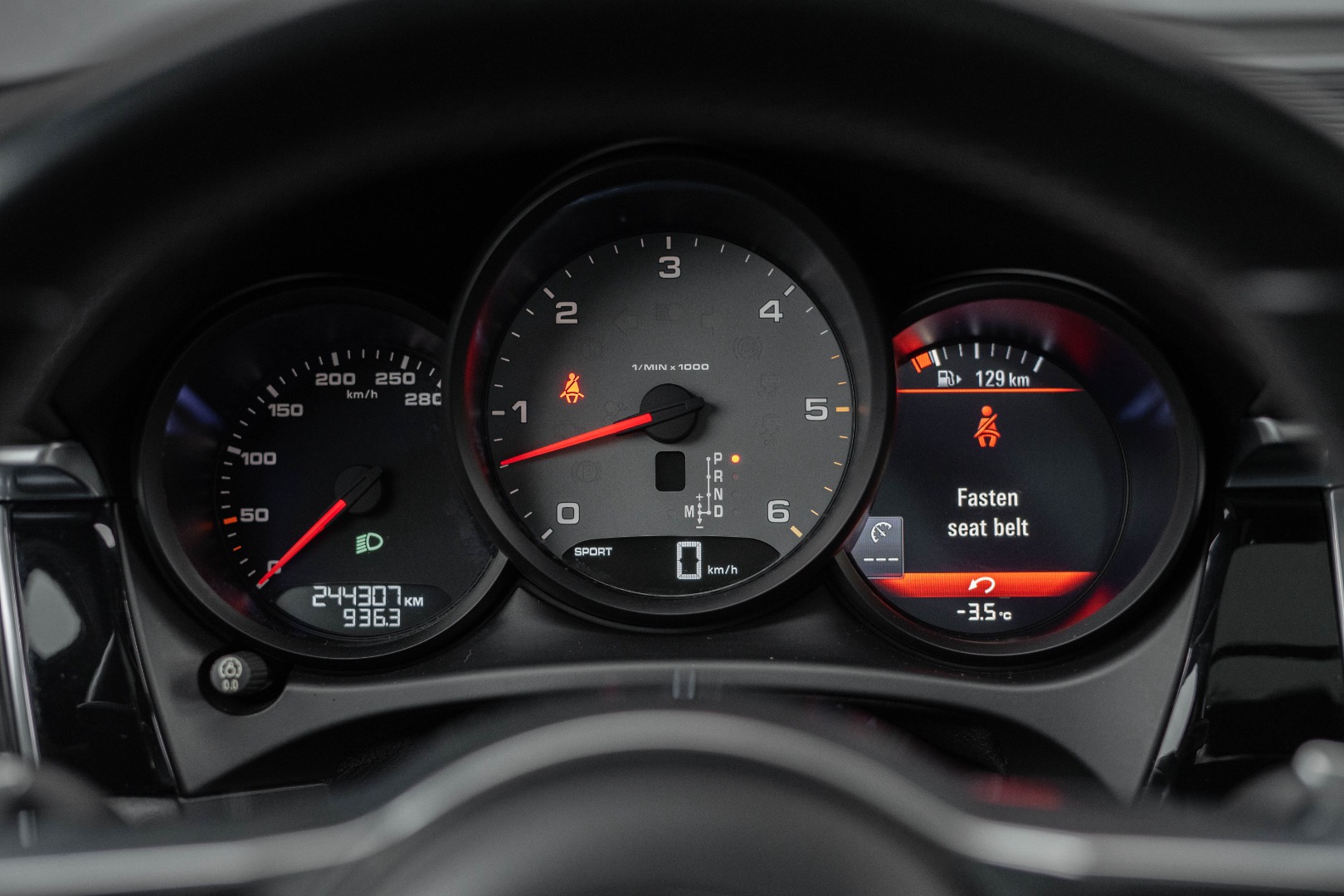 Car image 20